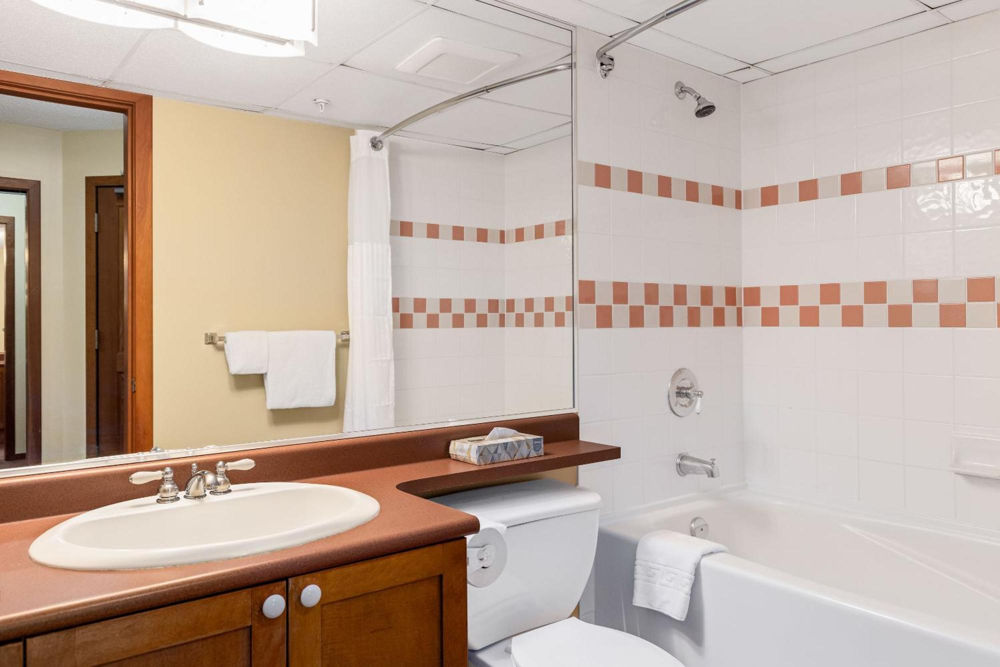 Spring Summer Special Cascade Lodge Suite Wifi 2 Hot Tubs Pool Gym Sauna Ski & Bike Storage Room Whistler Esterno foto